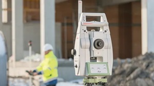 Leica TS13 3" R500 Robotic Total Station - Image 2